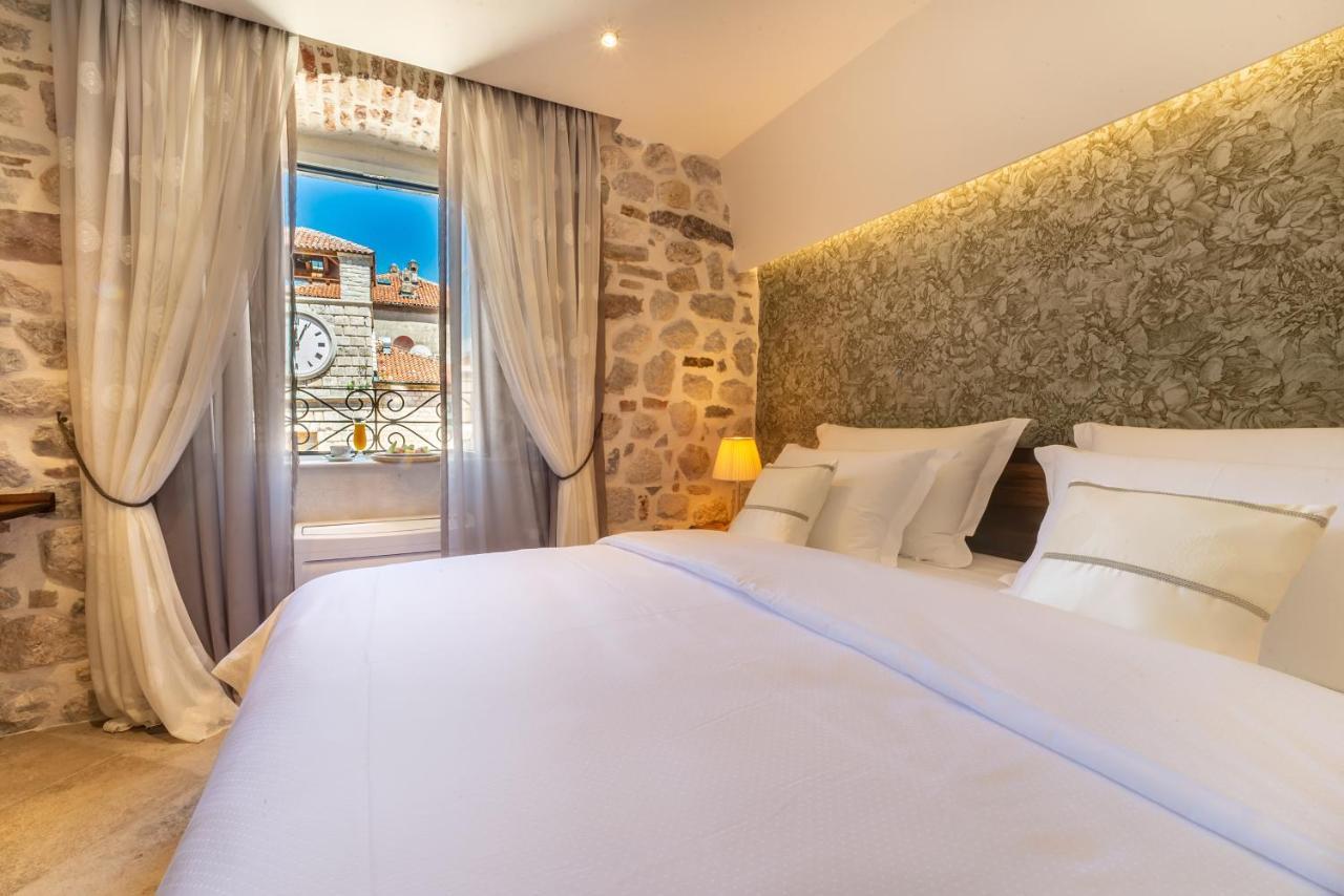 Apartments Hun Котор Екстер'єр фото