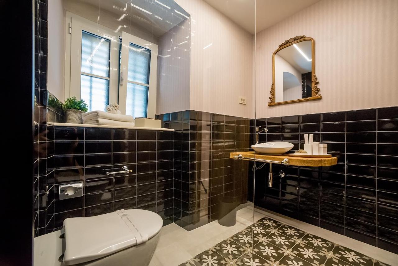 Apartments Hun Котор Екстер'єр фото