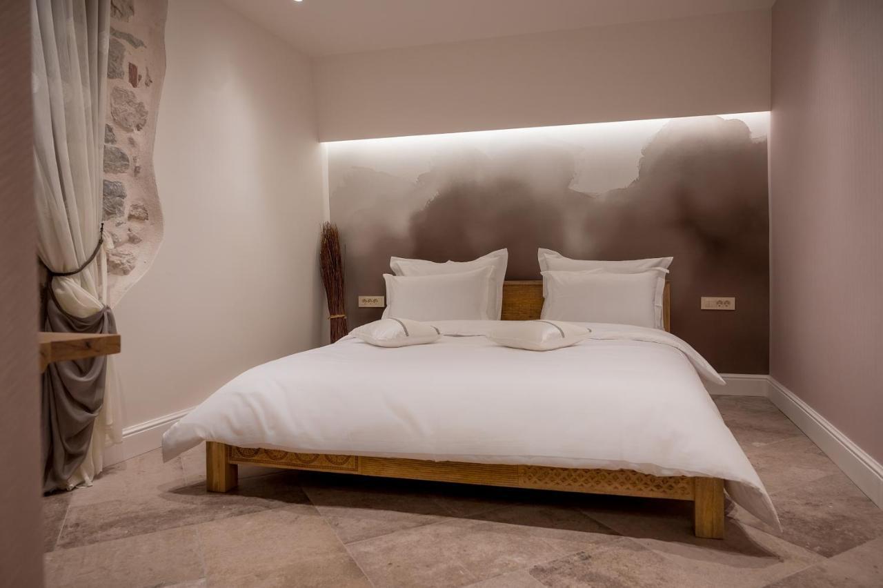 Apartments Hun Котор Екстер'єр фото