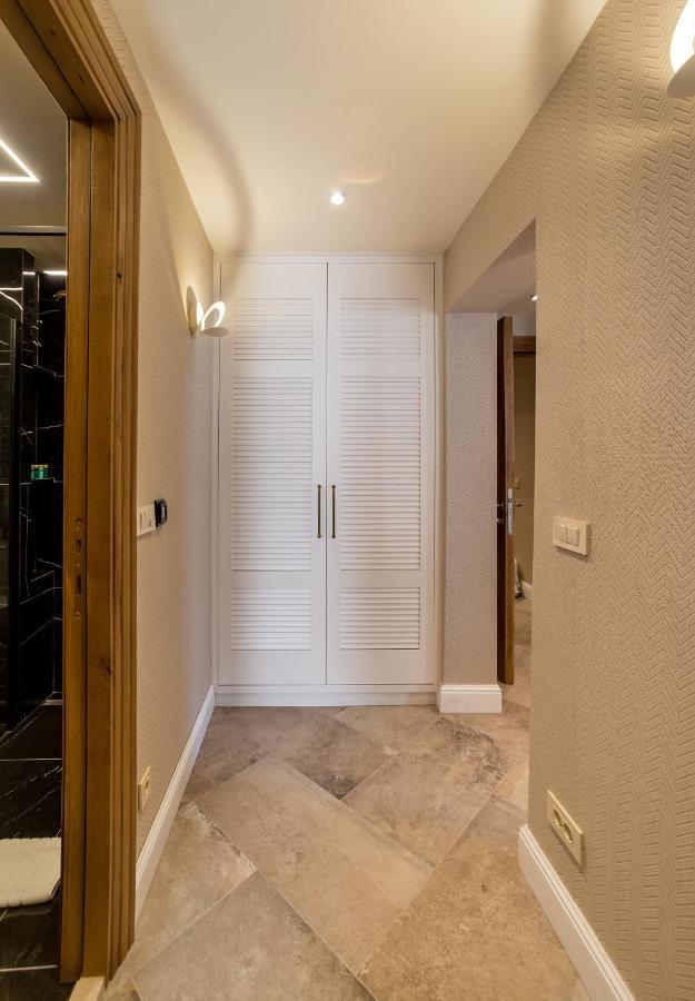 Apartments Hun Котор Екстер'єр фото